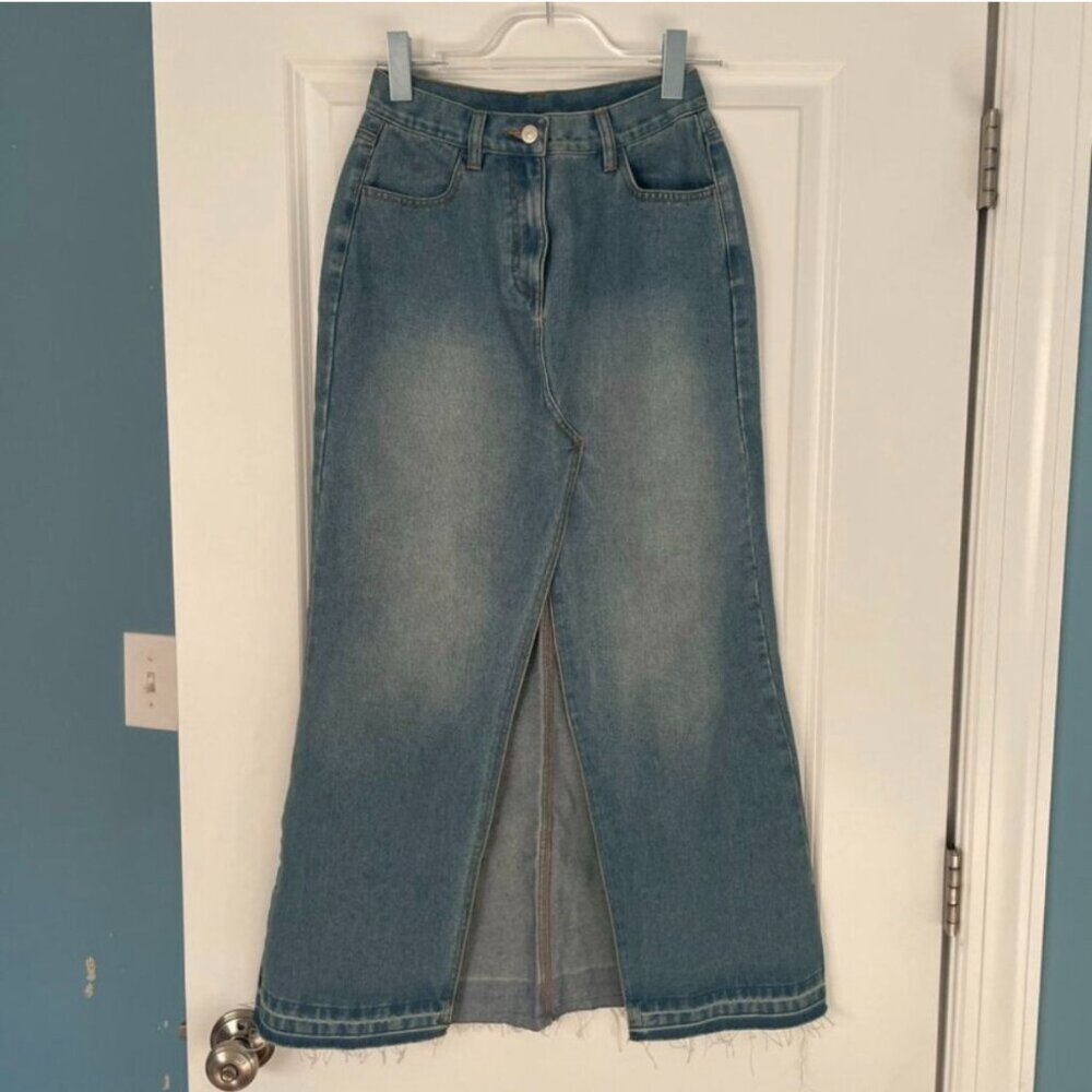 Maxi Light Wash Denim Jean Skirt Size XS Waist 25 Front Slit